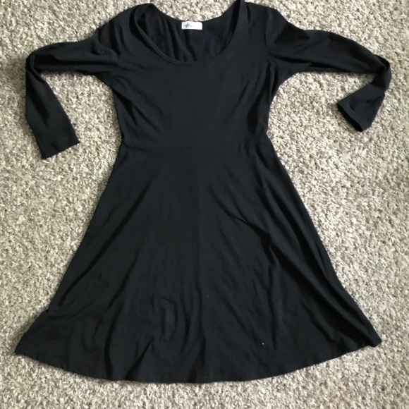Herou Black Casual Dress - Picture 5 of 5